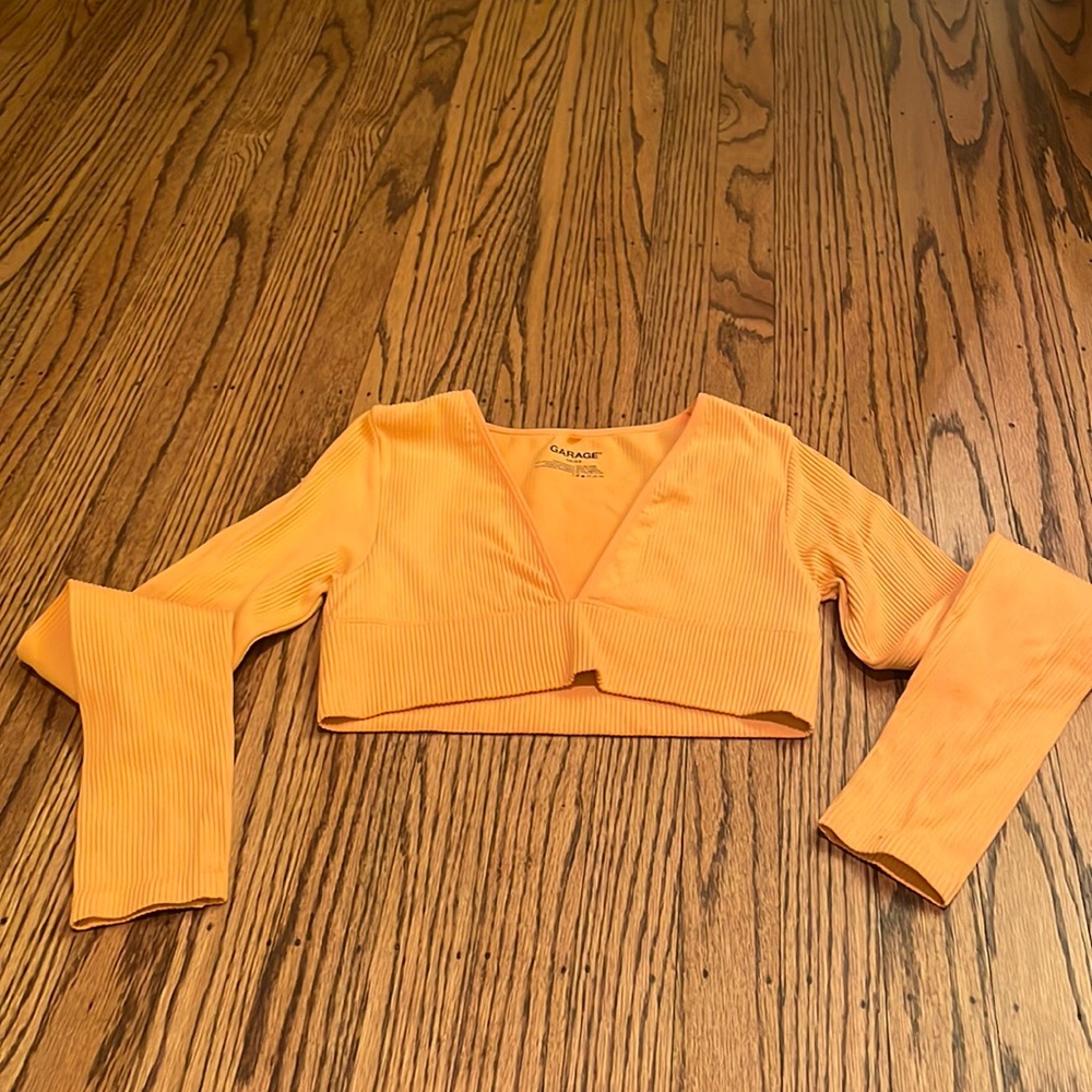 Cropped long sleeved, ribbed too from Garage